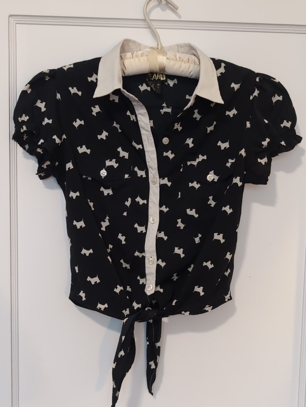 Vintage Derek Heart Black and White Scottie Tie Front Button Down